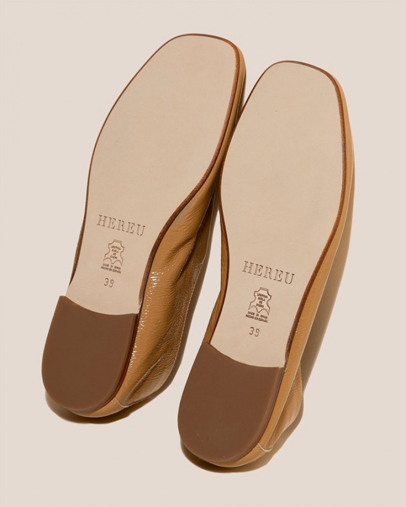 Hereu Caoma Crinkled Glossy Elasticated Slip On Skor Dam Beige | Sverige-93IVAXNRW